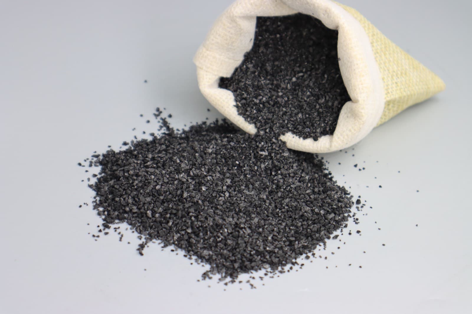 Coal-based GAC bulk export for Middle East oil and gas applications