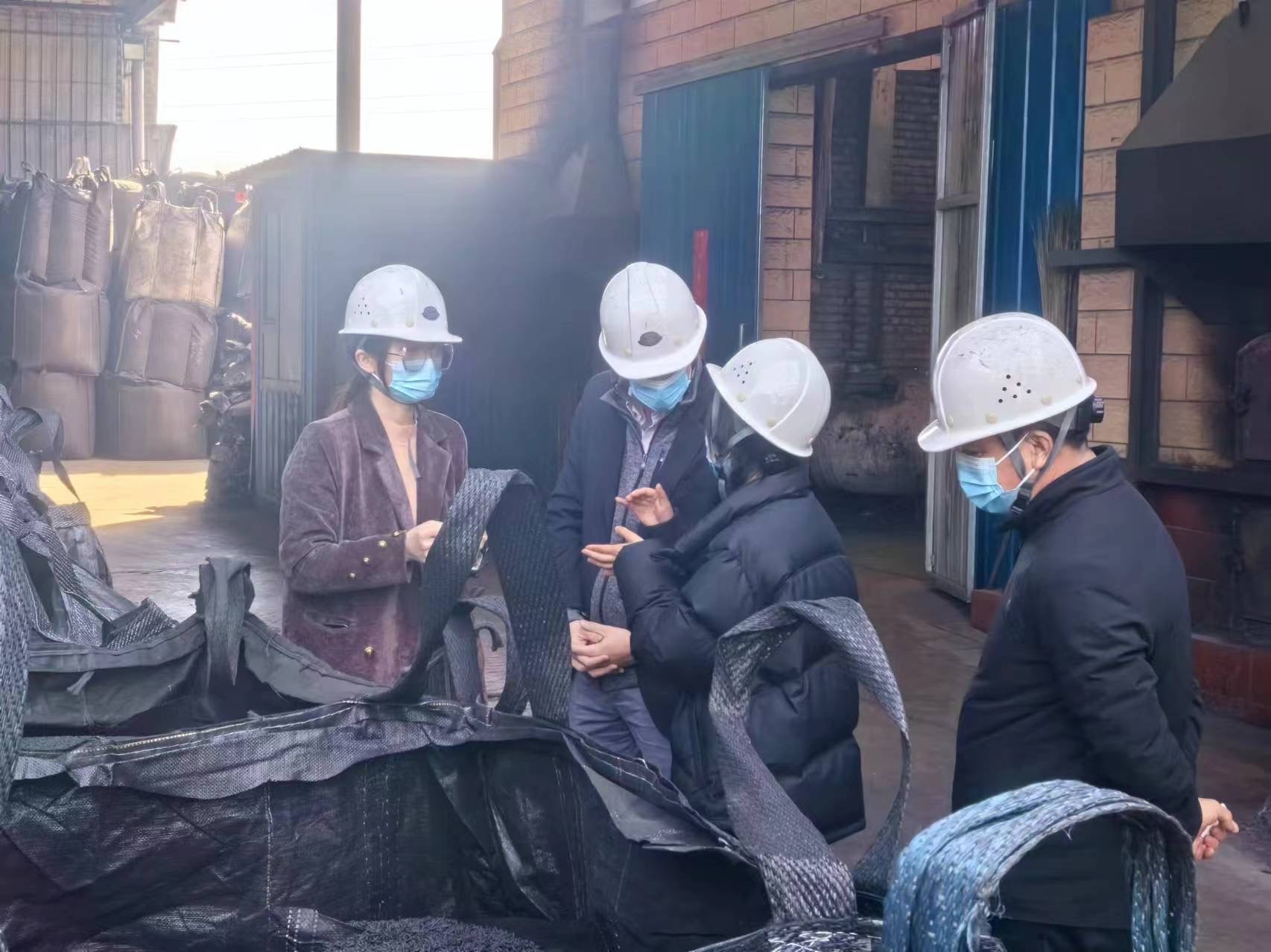 Activated Carbon Factory factory tour — quality inspection of carbon bags