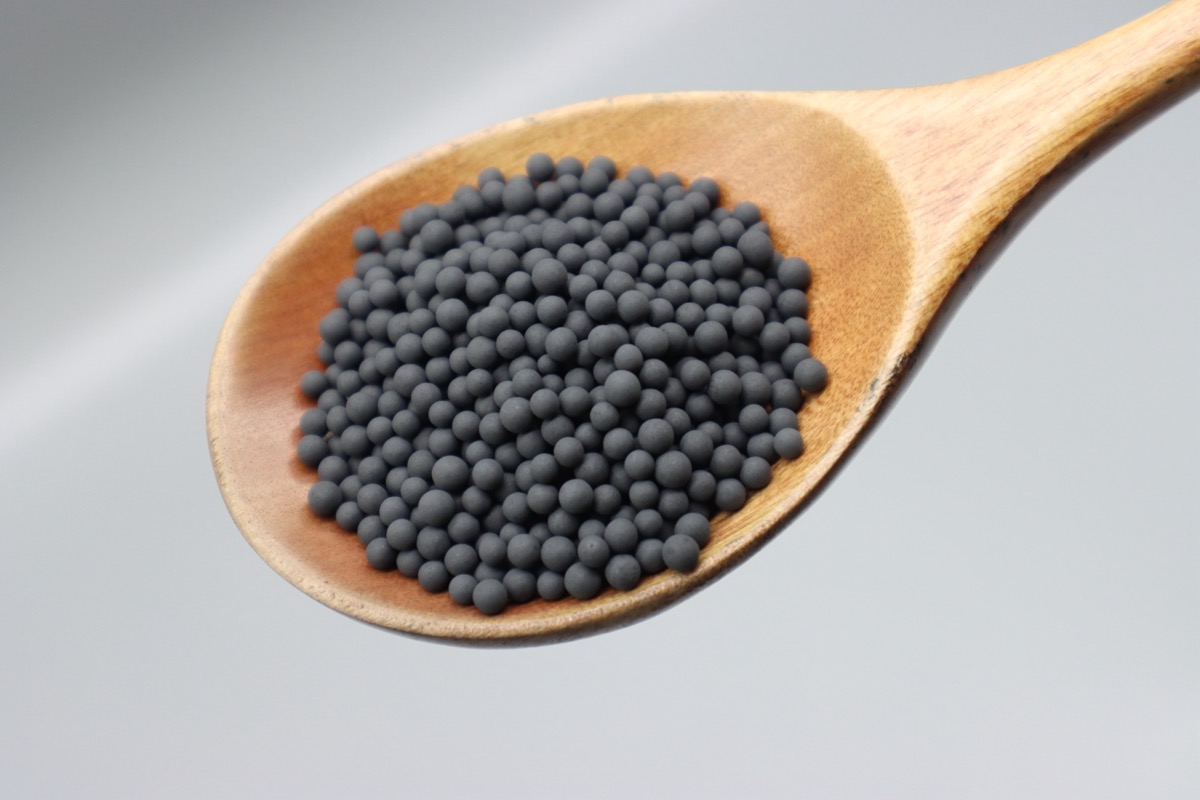 Spherical activated carbon — uniform round granules 2×4mm 3×8 mesh low pressure drop